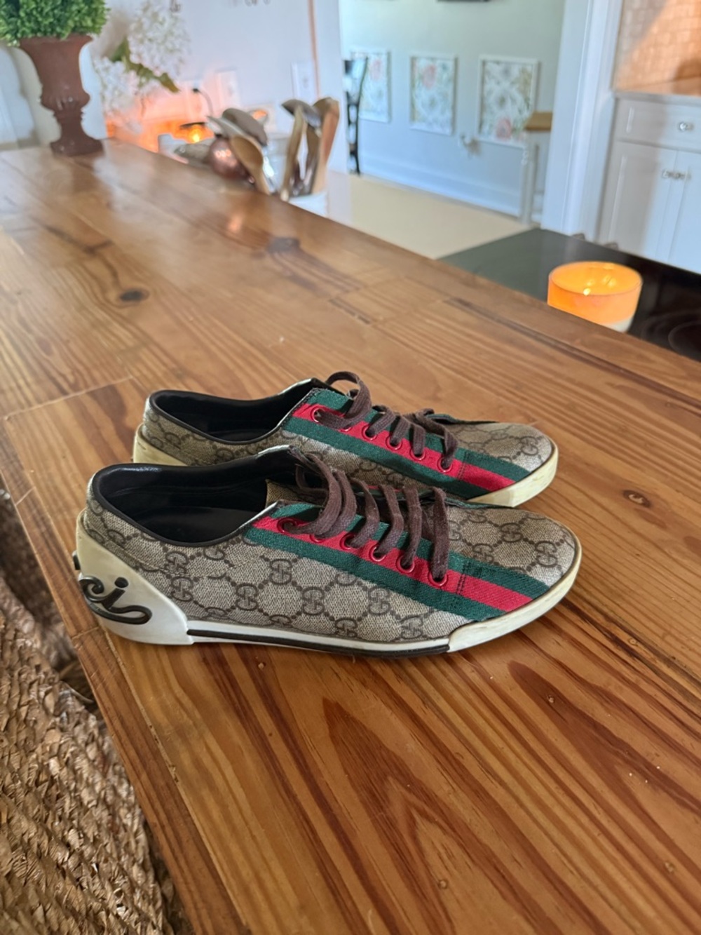 Gucci Beige Monogram Sneakers with Red and Green Stripe - Picture 3 of 10